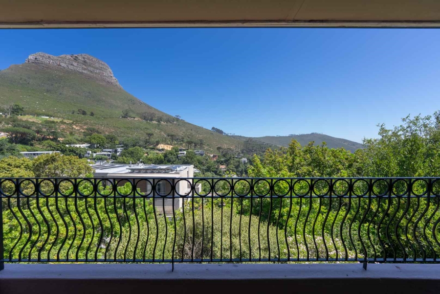 4 Bedroom Property for Sale in Higgovale Western Cape